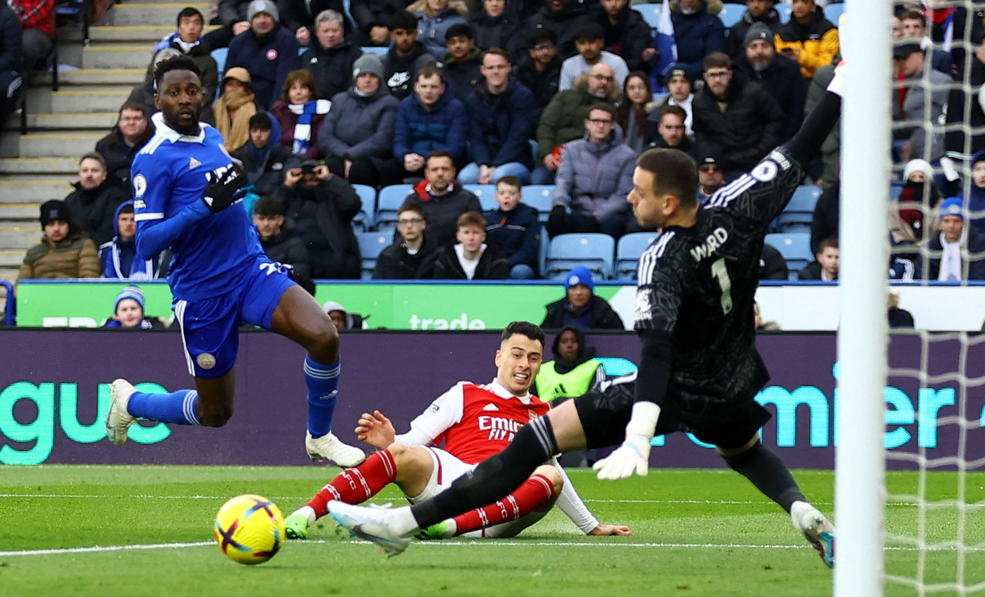 虽然他的球 虽然他的球